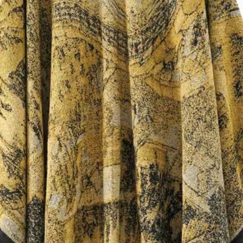 Beautiful Patterned Cape Cardigan - Picture 7 of 9
